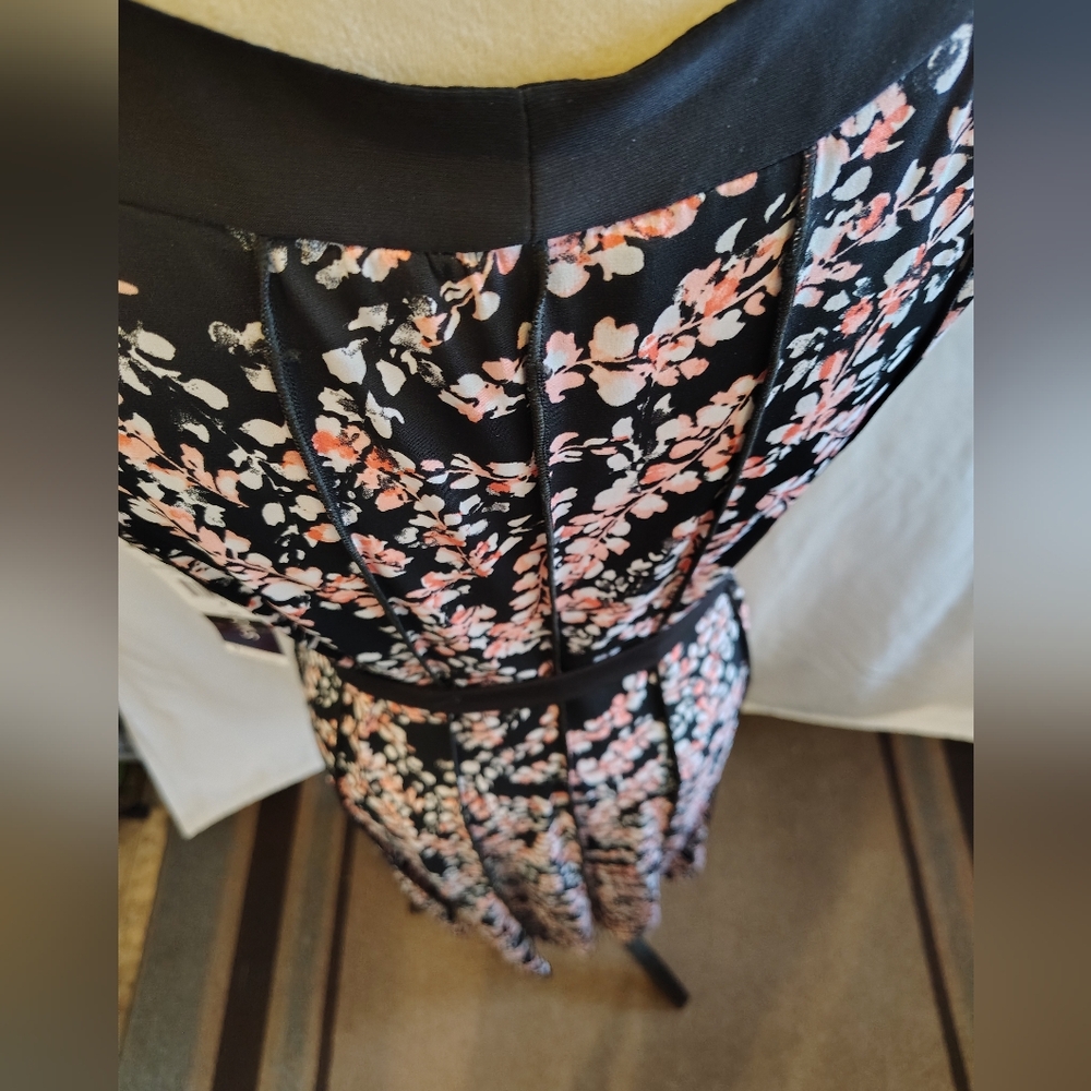 Perceptions Black and Coral Floral Sleeveless Midi Dress. NEW - Picture 9 of 11